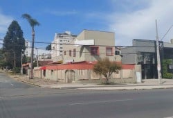 Venda de Imóvel de Esquina com Excelente Localização na Av. Sete de Setembro, Curitiba