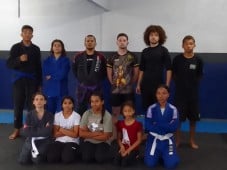  Tem Um Kimono Parado? Ele Pode Realizar O Sonho De Uma Criança!