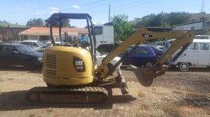 Mini escavadeira caterpillar 303.5E ano 2014