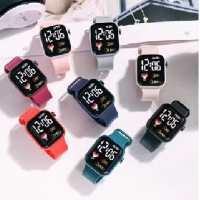Dê uma olhada em Relógio Eletrônico Com Tela LED Design Minimalista Estilo Coreano