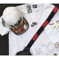 Kit Camisa Branca + Bone + ShoulderBag / Camiseta Masculina 100% Algodão / Boné Aba Reta L