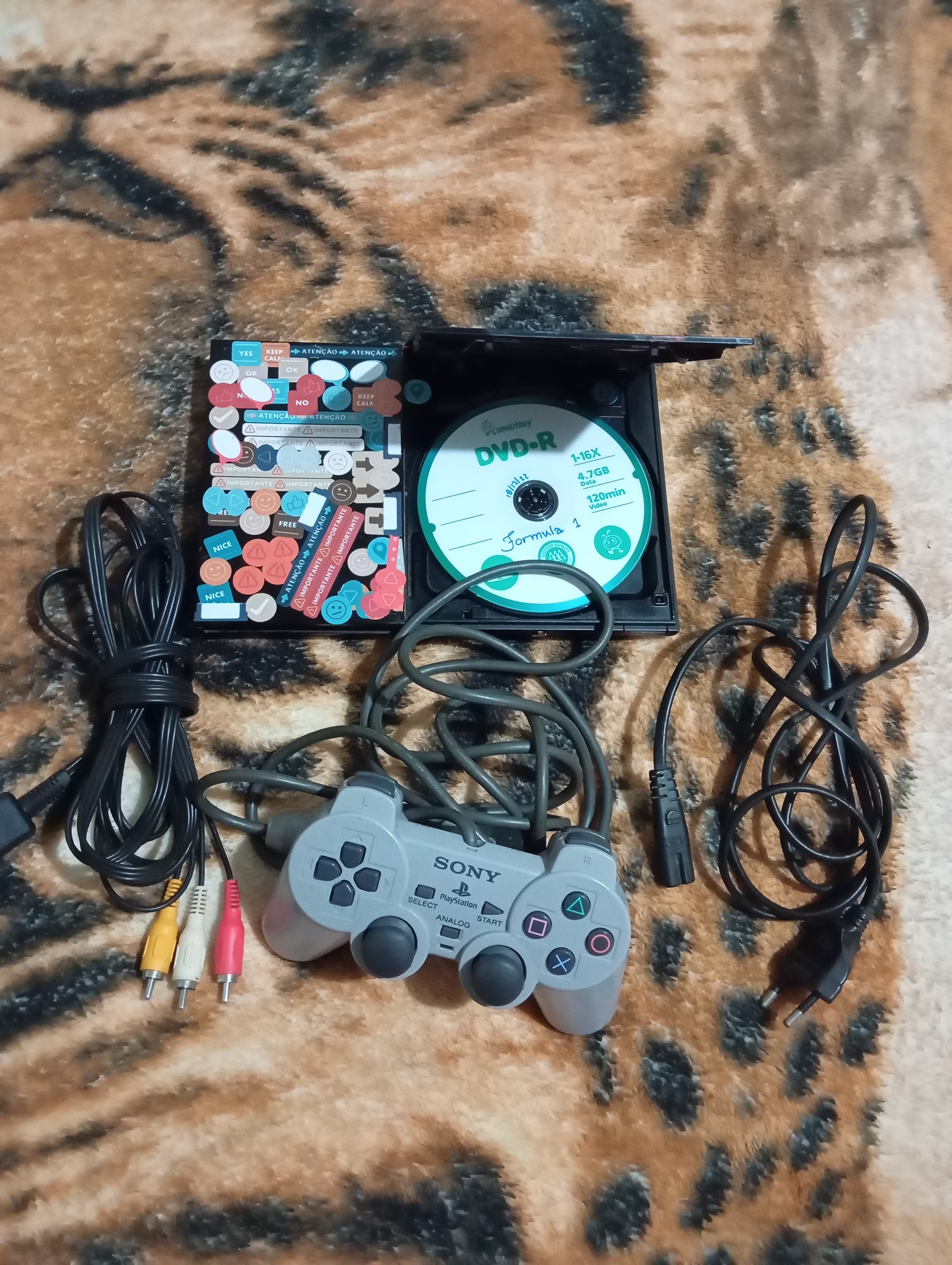 Vendo Ps2 E Cd De Jogos