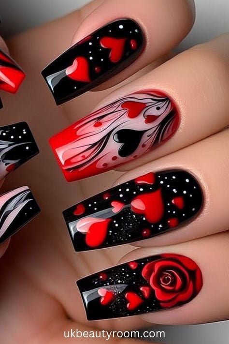 Curso profissionalizante em Designer de Unhas