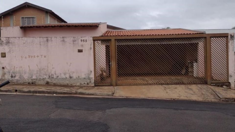 Terreno com Construção a Venda - Jd Morumbi