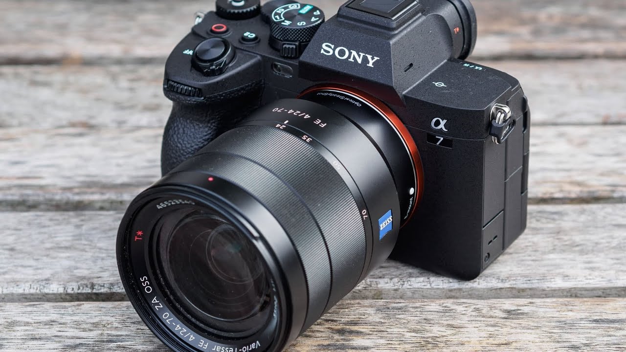 Câmera Sony Alpha A7 IV Full-Frame Mirrorless WhatsApp: +972552756923