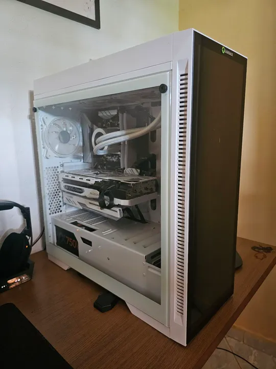 Vende-se: PCs Gamer Que Rodam Qualquer Coisa no Precinho!